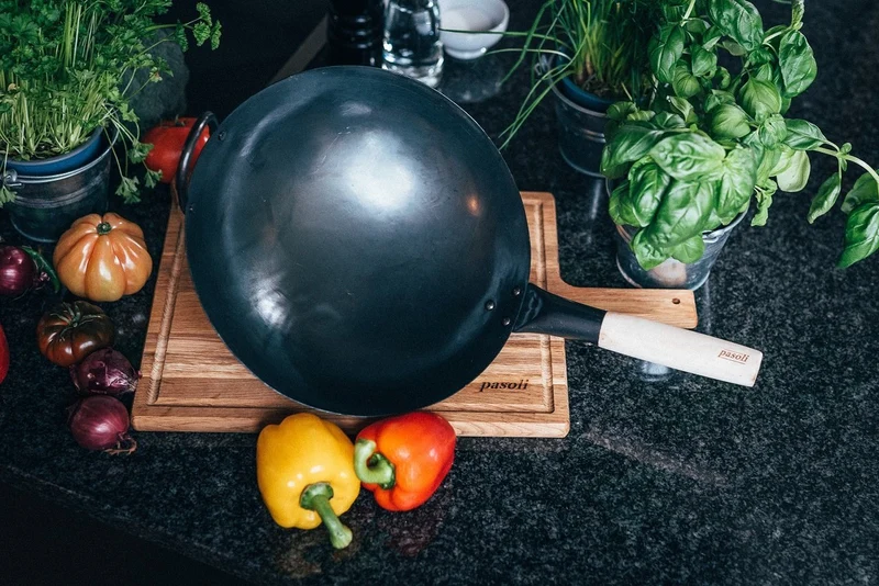 pasoli round wok, bruciato - acciaio al carbonio per fornello a gas