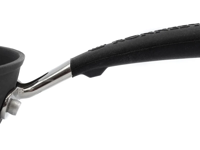 RONNEBY BRUK Gusseisen Bratpfanne ULTRA LIGHT ORIGINAL 20 cm mit Silikongriff, schon eingebrannt