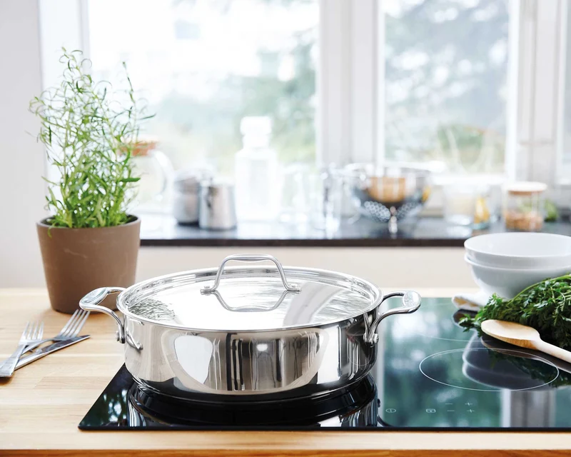 BEKA Schmorkasserolle CHEF 28 cm mit Deckel Edelstahl Servierpfanne hoch Induktion