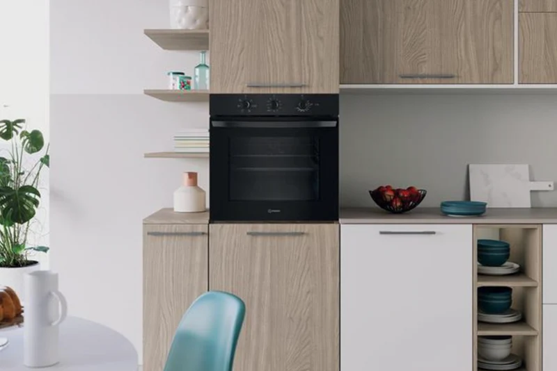Ⓜ️🔵🔵🔵 Indesit IO235HB - Forno elettrico da incasso, nero, multifunzione, 66 litri, Classe A