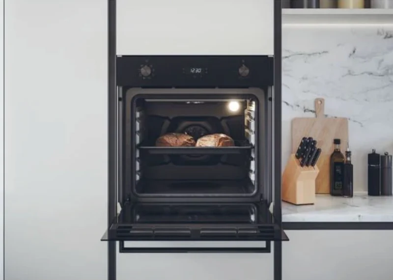 Ⓜ️🔵🔵🔵 CANDY FMBC 565 Pizza - [📦🚨Spedizione immediata!🚚💨] Forno elettrico da incasso con Funzione Pizza, Ventilato, 65 litri, Contenuti Extra in App, Classe A+, Nero, L x P x A (mm) 595 x 595 x 568