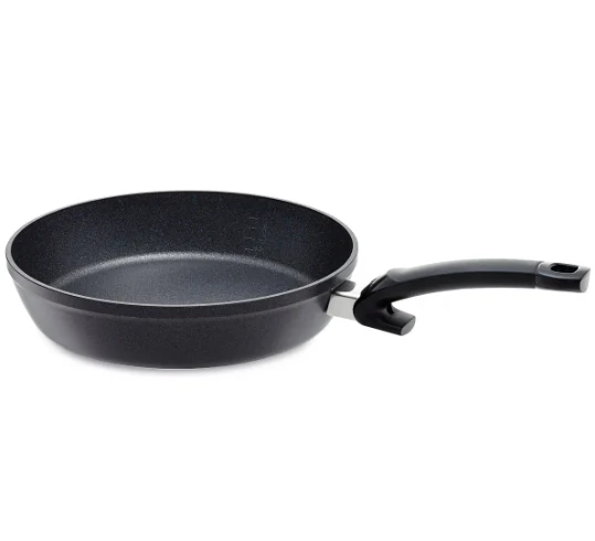 Ⓜ️🔵🔵🔵 Fissler Padella - Padella, Serie Adamant Comfort, Capacità 2.1 Litri, Diametro 24 cm, Impugnatura ergonomica, Nero (esterno/interno), Fondo Fissler CookStar