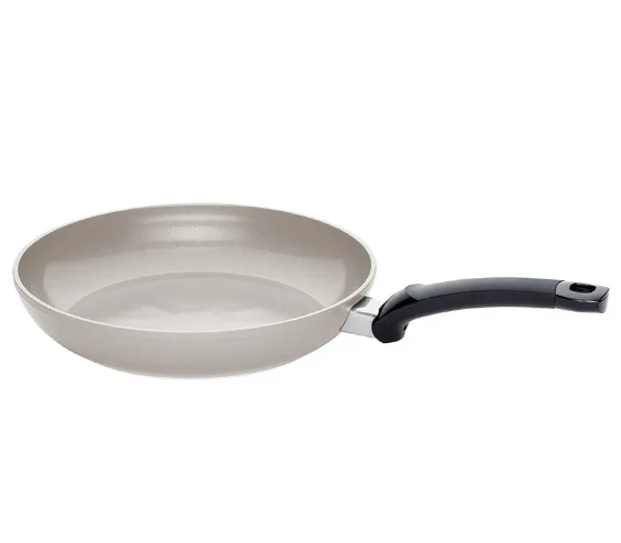 Ⓜ️🔵🔵🔵 Fissler Padella - Padella, Serie Ceratal Classic, Capacità 2.6 Litri, Diametro 28 cm, Alluminio ceramica grigio, Impugnatura ergonomica, Fondo Fissler CookStar