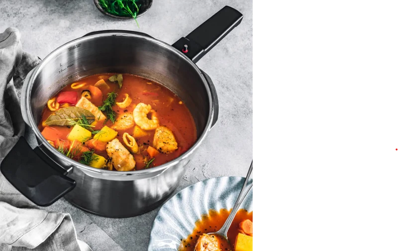 Ⓜ️🔵🔵🔵 Fissler Vitaquick Premium - Pentola a pressione, Capacità 4.5 Litri, Diametro 22 cm, Acciaio inox satinato (esterna)/ Acciaio inox lucidato (interna), Fondo Superthermic, 2 impostazioni di cottura