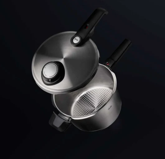 Ⓜ️🔵🔵🔵 Fissler Vitavit Premium - Pentola a pressione, Capacità 4.5 Litri, Diametro 22 cm, Acciaio inox, Induzione, 1 Coperchio in metallo