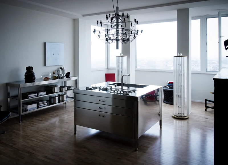Ⓜ️🔵🔵🔵 Alpes I-LC130-C120/1 - LIBERI IN CUCINA, elemento Isole Lavaggio-Cottura, isola lavaggio/cottura in acciaio inox, larga 130cm, profonda 125cm, alta 90/95cm con piano cottura F 499/4GTC, miscelatore MCR25+CRL, 5 cassetti 120cm