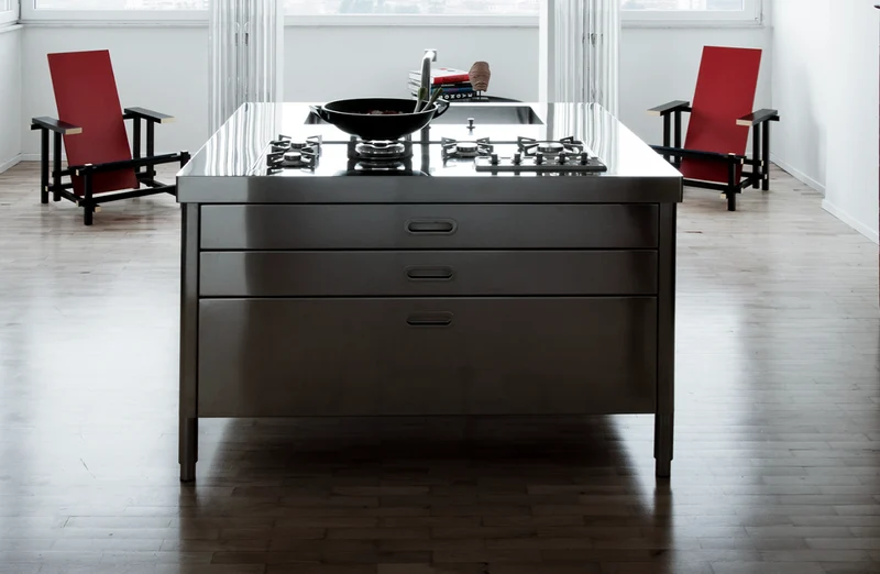 Ⓜ️🔵🔵🔵 Alpes I-LC130-C120/1 - LIBERI IN CUCINA, elemento Isole Lavaggio-Cottura, isola lavaggio/cottura in acciaio inox, larga 130cm, profonda 125cm, alta 90/95cm con piano cottura F 499/4GTC, miscelatore MCR25+CRL, 5 cassetti 120cm