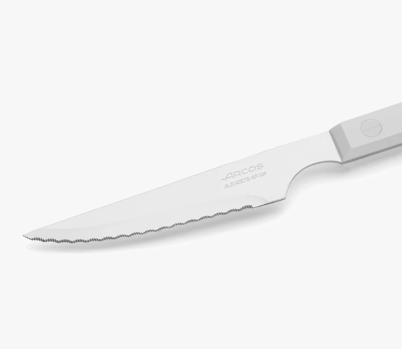 Cuchillo Chuletero Blanco Con Sierra Polioximetileno 115 mm