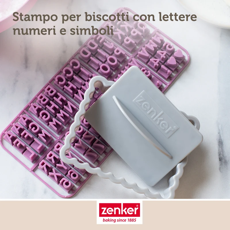 Tagliabiscotti con lettere