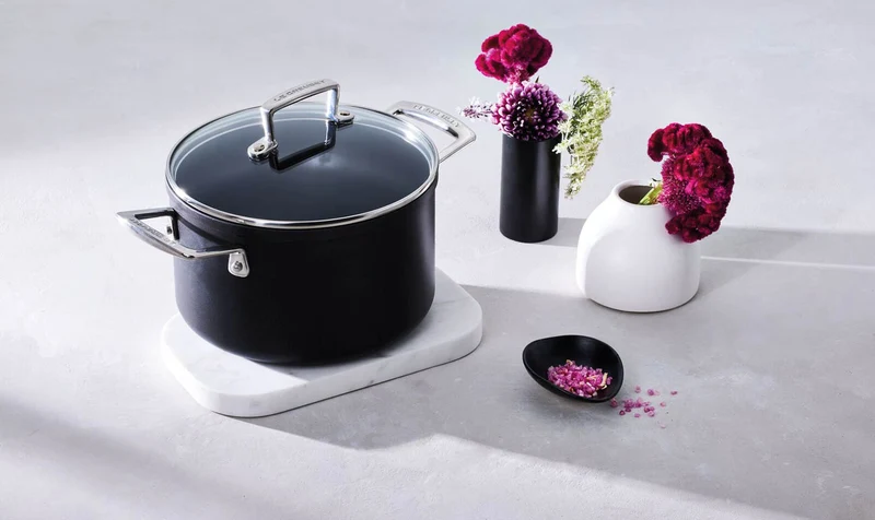 Pentola in alluminio antiaderente con coperchio vetro - 20 CM / 3.8 L