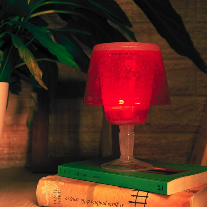 LAMP - RED - MEMENTO ORIGINALE - MONOCHROME