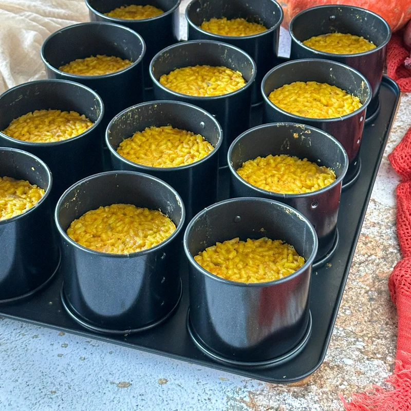 Teglia con 12 coppapasta