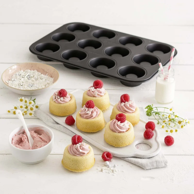 Stampo per Cupcake 12 impronte forma convessa, linea Black Metallic