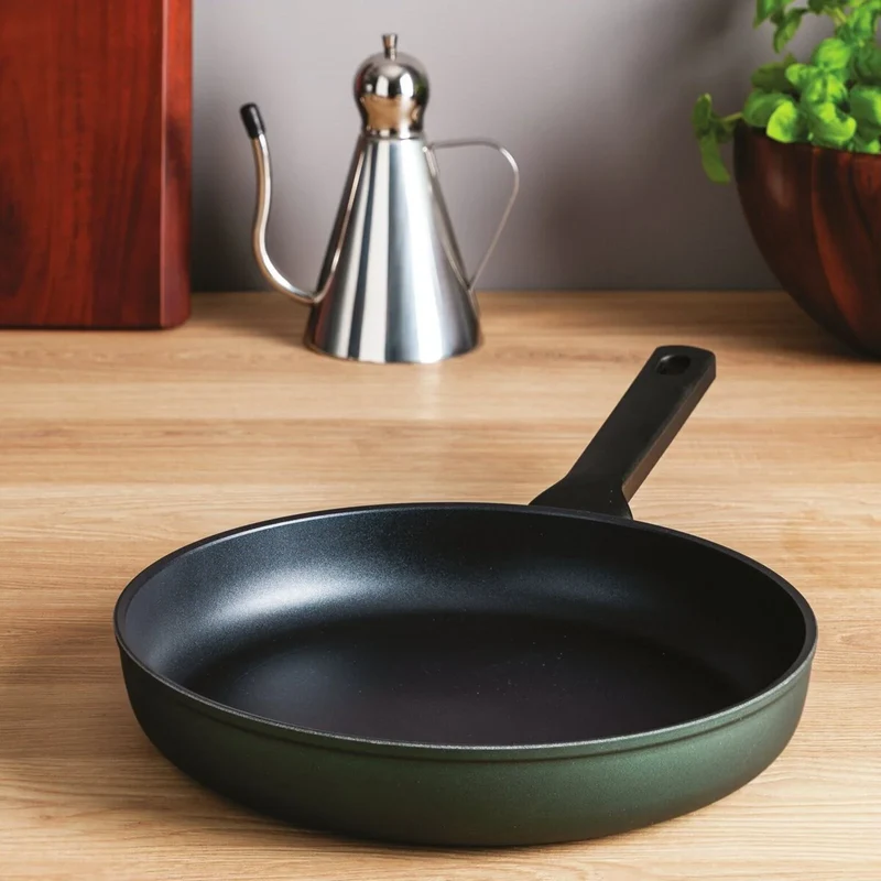 TITAN PRO GREEN Padella in Alluminio 24 CM - Verde Scuro