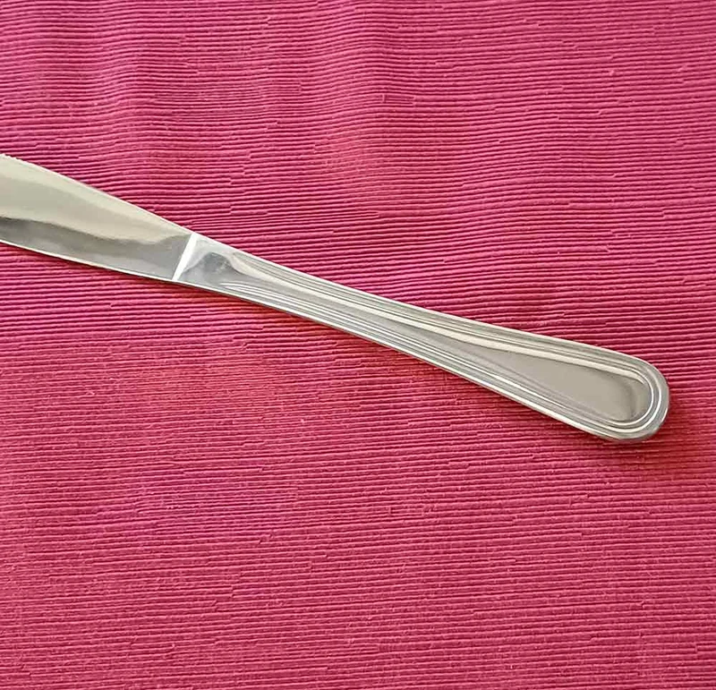 Coltello tavola oxford piccolo mm.2 18/10