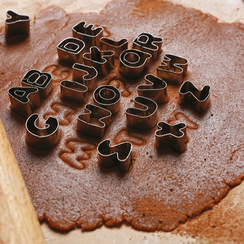 Set tagliapasta inox lettere alfabeto h.2 pezzi 26