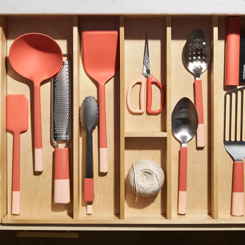 The Complete 11-Piece Tool Set - Harissa Red