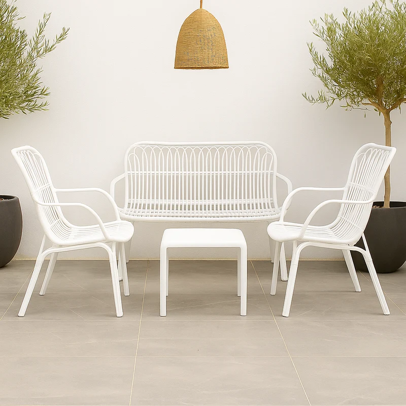 Set da giardino con divano, poltrone e tavolino in polipropilene effetto rattan - Meridiana - Bianco