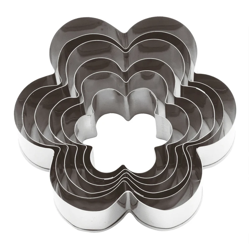 Set tagliapasta inox forma fiore pezzi 6