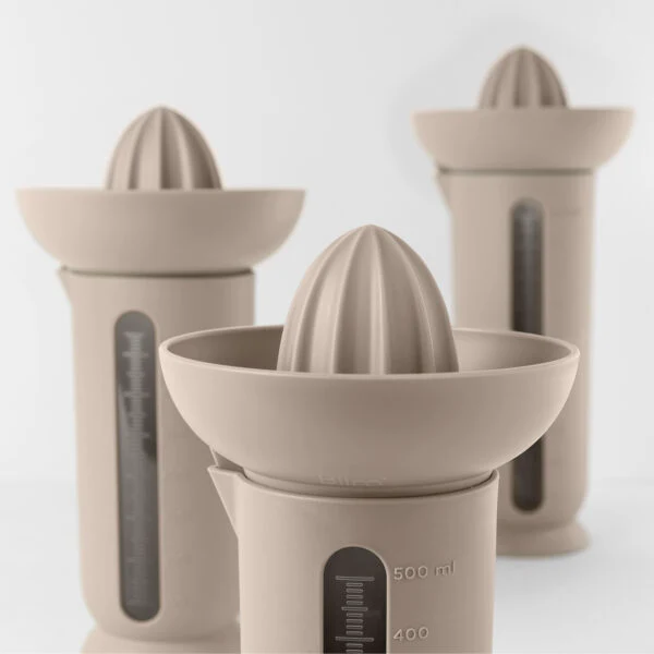 Spremiagrumi Ufo con Caraffa Graduata - 500 ml Moka