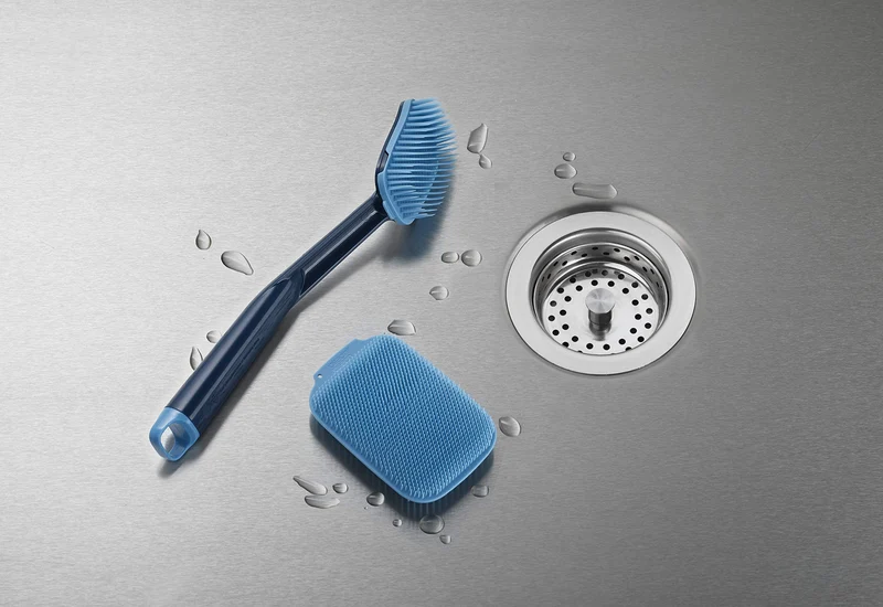 Set di spazzole e lavapiatti 2 pezzi CleanTech - blu