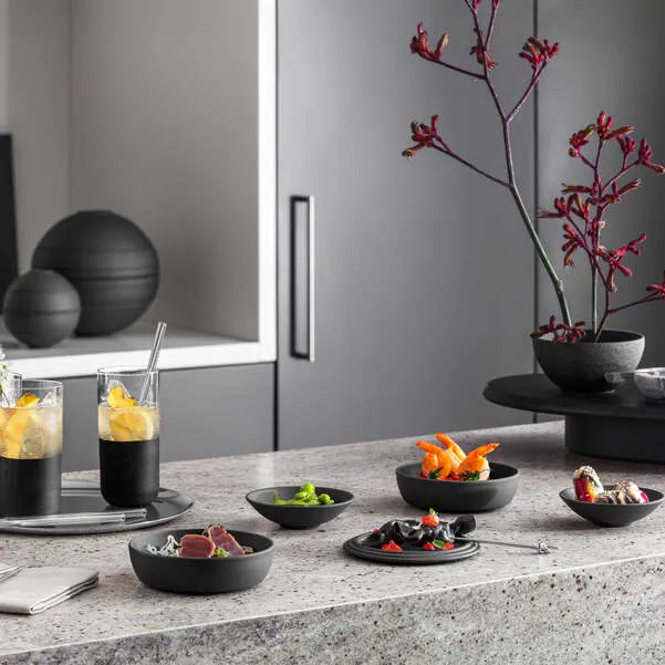 La petite Boule Set per l'aperitivo nero, Premium Porcelain
