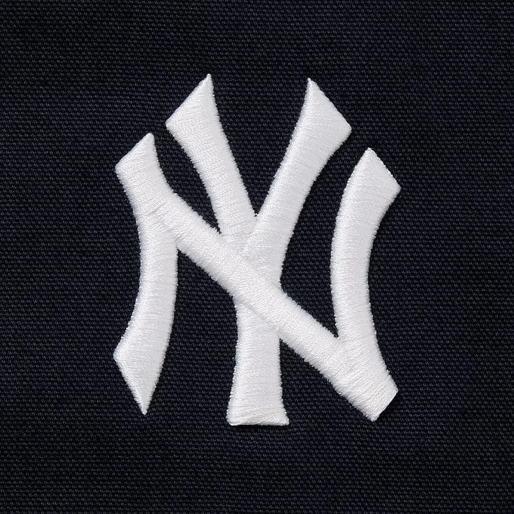 MLB™ New York Yankees™ Essential Apron