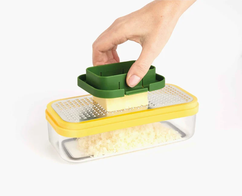 Multi-prep™ Grattugia e affettatrice compatta multicolore a 4 pezzi