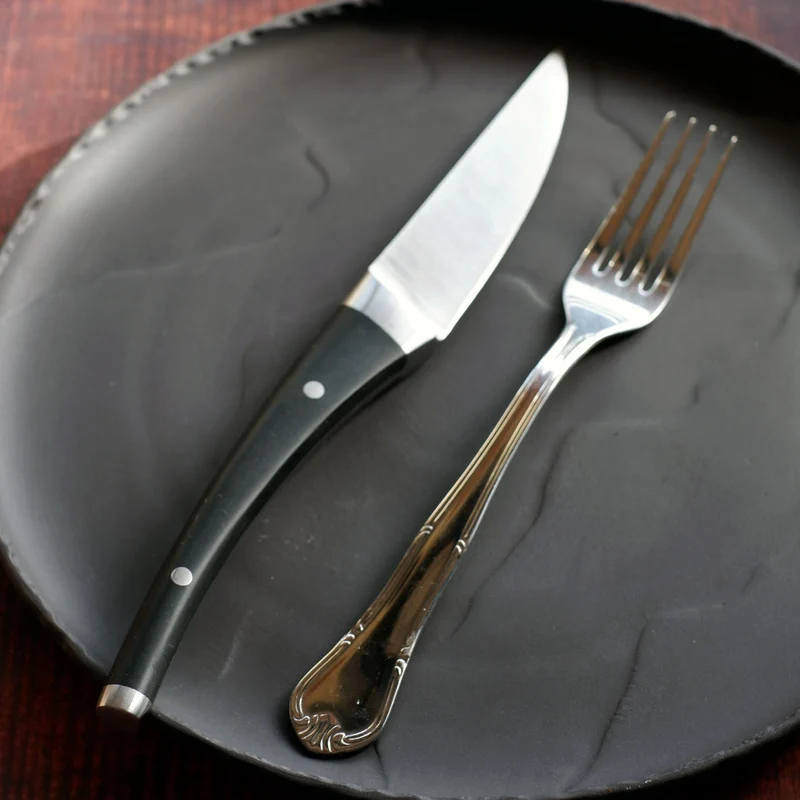 Cuchillo de mesa para la carne Dolphin de Bra