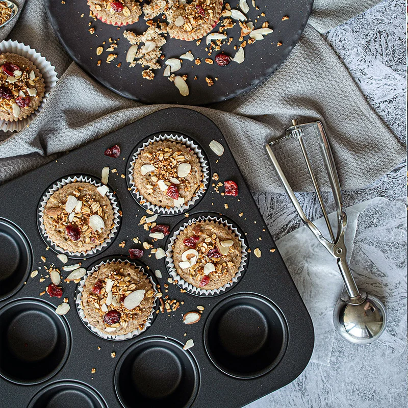 Molde de magdalenas y muffins Kaiser WMF (+pack 60 papeles gratis)