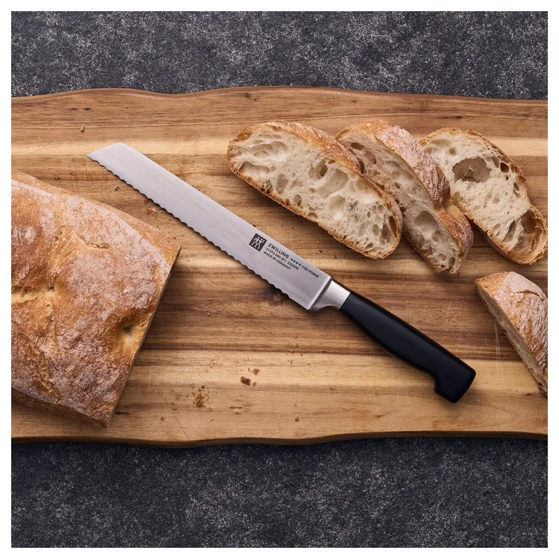20 cm - 4 Stars Coltello Pane Seghettato In Acciaio Inox
