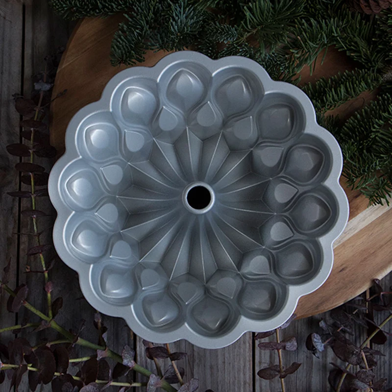 Molde de aluminio Crown Bundt Nordic Ware