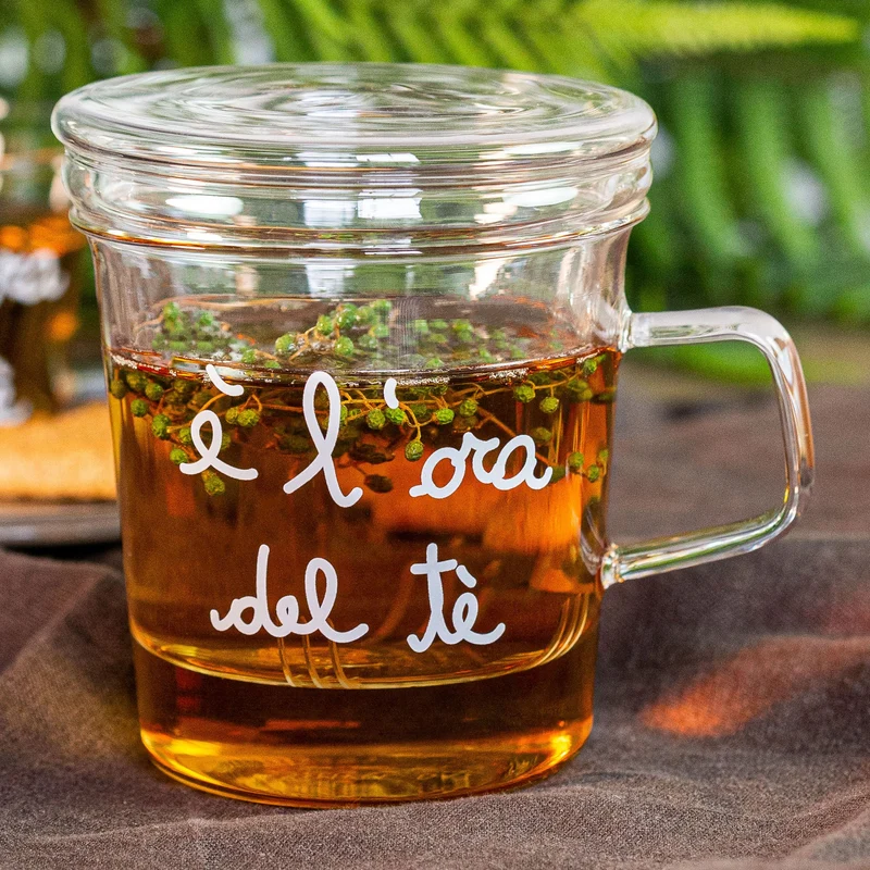 Mug con Infusore " E' l'Ora Del Tè " - 400 ML