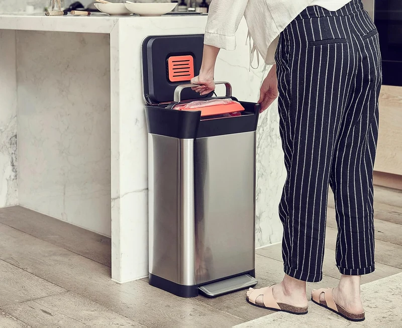 Titan - Pattumiera Compattatore di Rifiuti / 30l