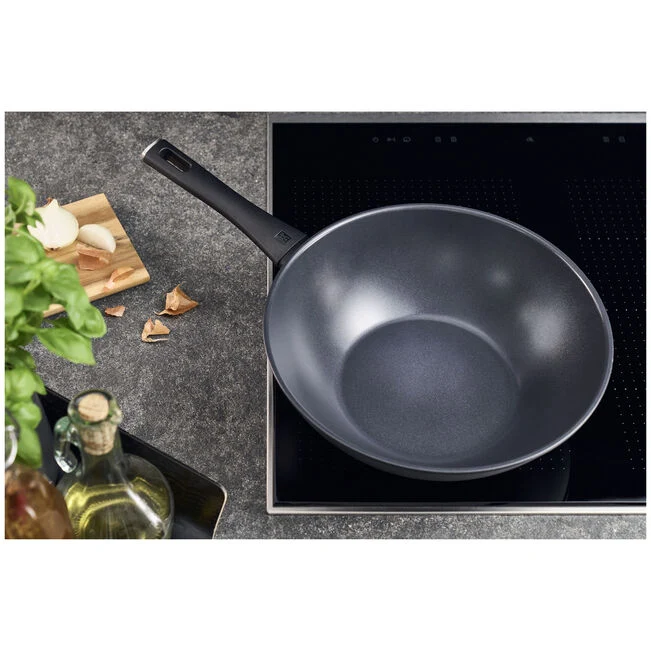 MADURA PLUS Wok 30 cm, alluminio, Antiaderente, base dura Titanio senza Pfas