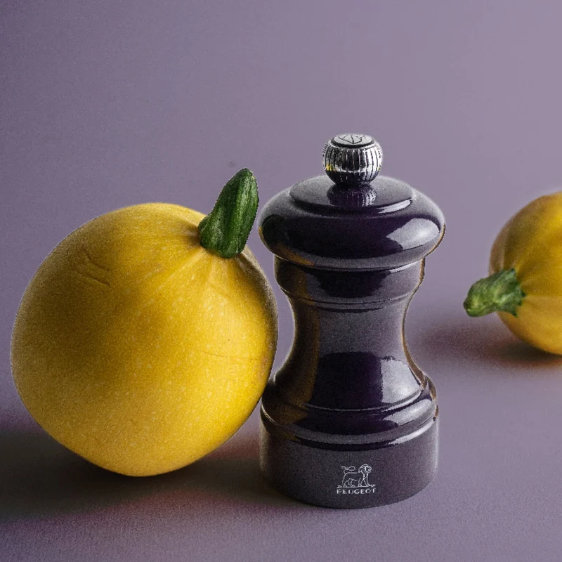 "Bistro" Macinasale in Legno Smaltato - 10 cm / Purple