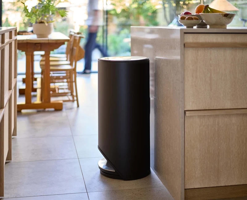 Pattumiera a pedale da - 30 L Nero opaco