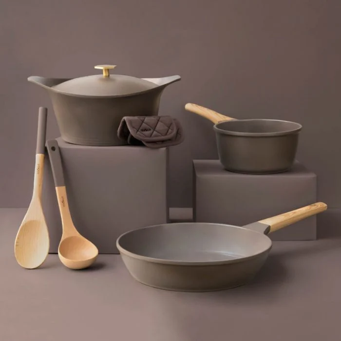 L'INCREDIBILE COCOTTE 24 CM MOKA