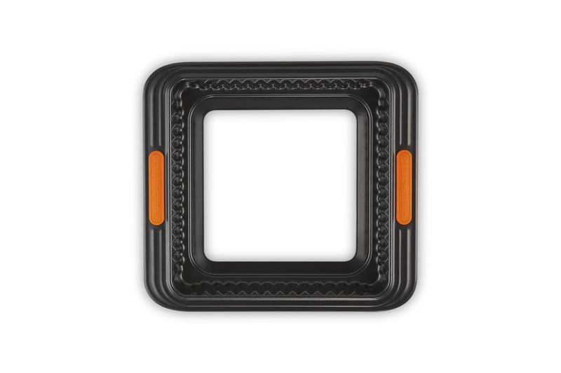 Tortiera quadrata con base removibile - 23 cm, Nero