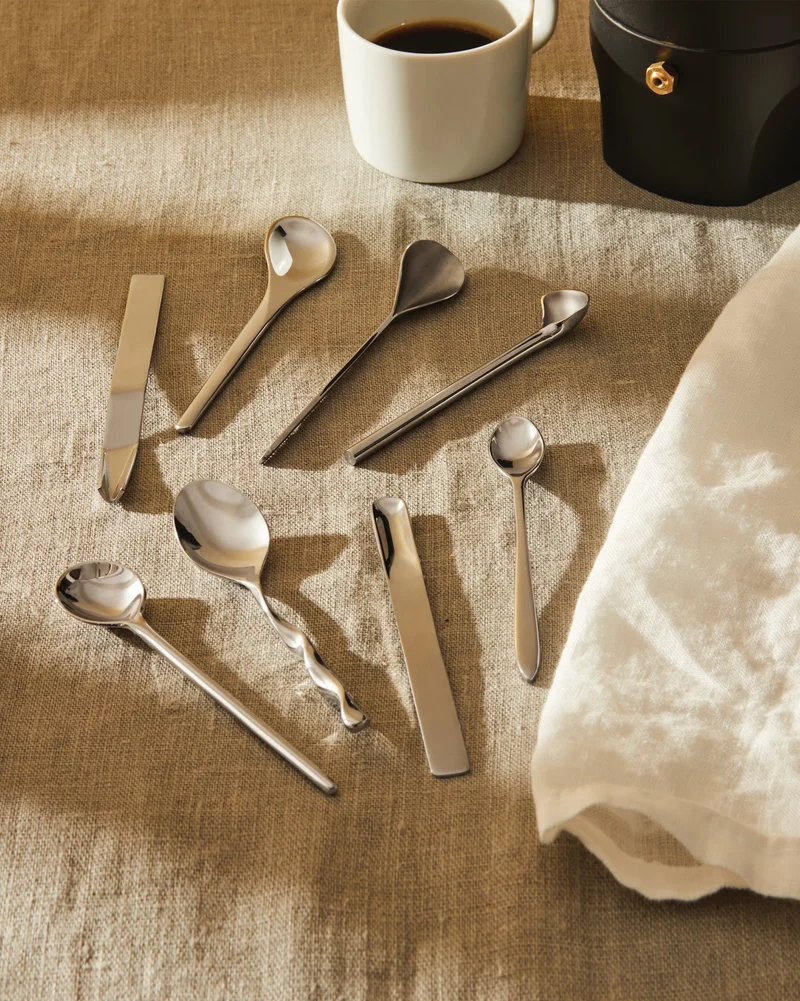 Alessi - Il caffè/tè Alessi Set di 8 cucchiaini da caffè
