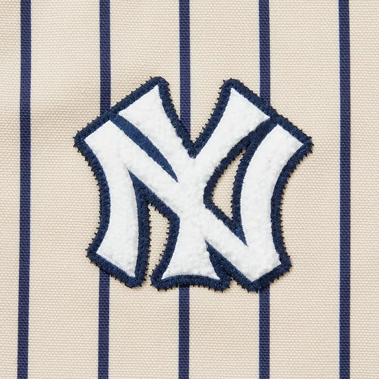 MLB™ Cooperstown New York Yankees™ Essential Apron
