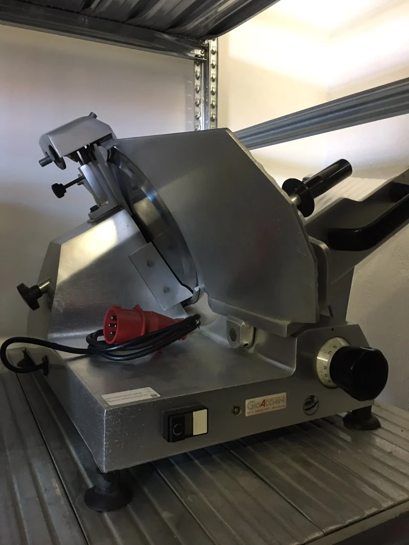 AFFETTATRICE FAC 330 - TRIFASE