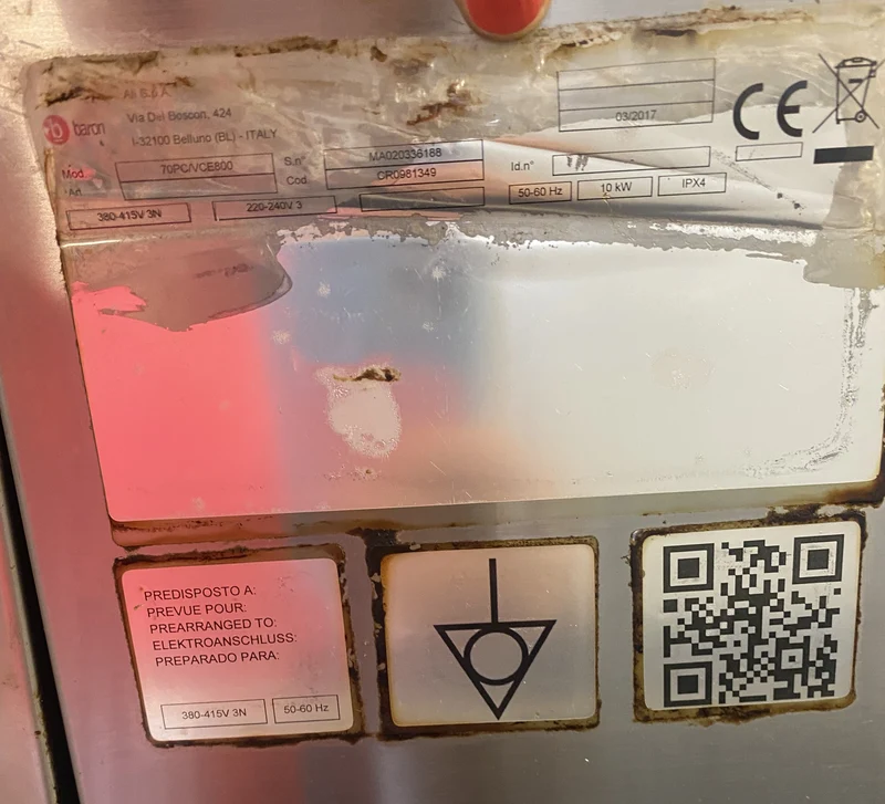 Cucina elettrica in vetroceramica da appoggio usata Baron a 4 zone di cottura