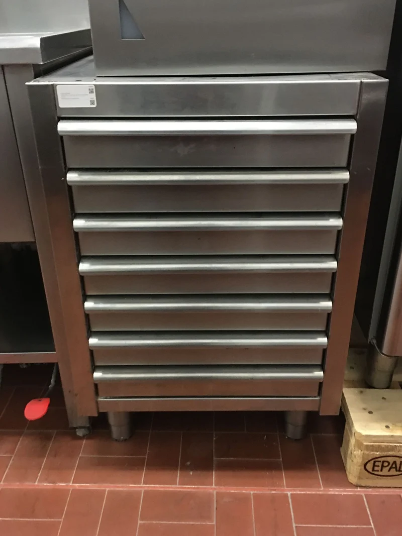 Cassettiera 7 cassetti per bacinelle pizza 55x75