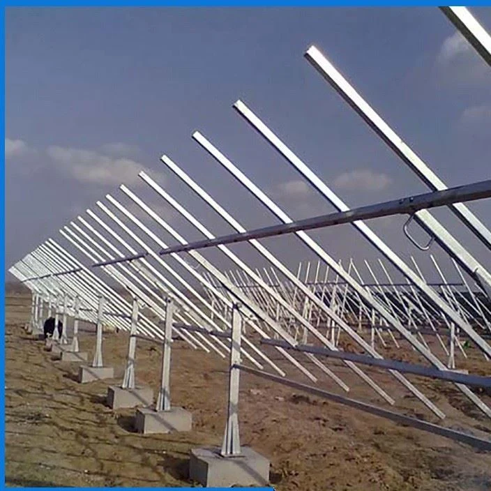 Montaggio a terra con staffa per sistema solare personalizzato (prodotti personalizzati, contattaci per prezzi specifici)