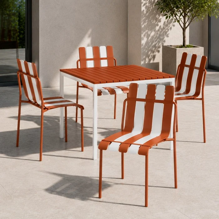 Tavolo da giardino in metallo con piano a doghe in fiberglass 80x80 cm - Summer