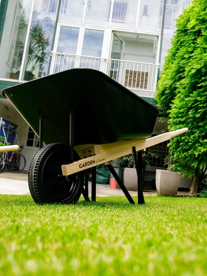Wheelbarrow Deluxe