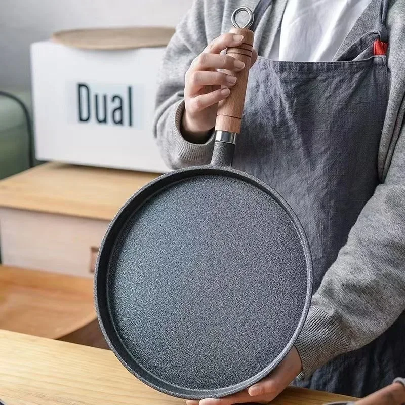 26cm Cast Iron Frying Pan Uncoated Non-stick Egg Pancake Pan Crepe Maker Steak Frying Pot Gas Induction Cooker Kitchen Cookware