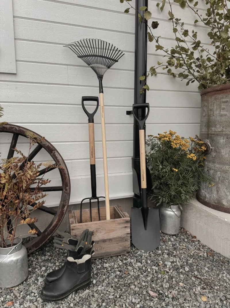 Pointed garden spade Deluxe