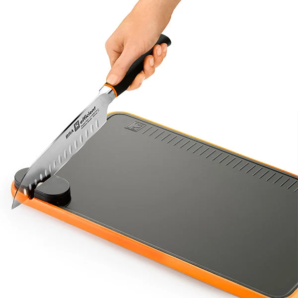 Set de 3 cuchillos Efficient con tabla para cortar